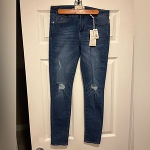 Women/ juniors super skinny jeans. Size 9/10.